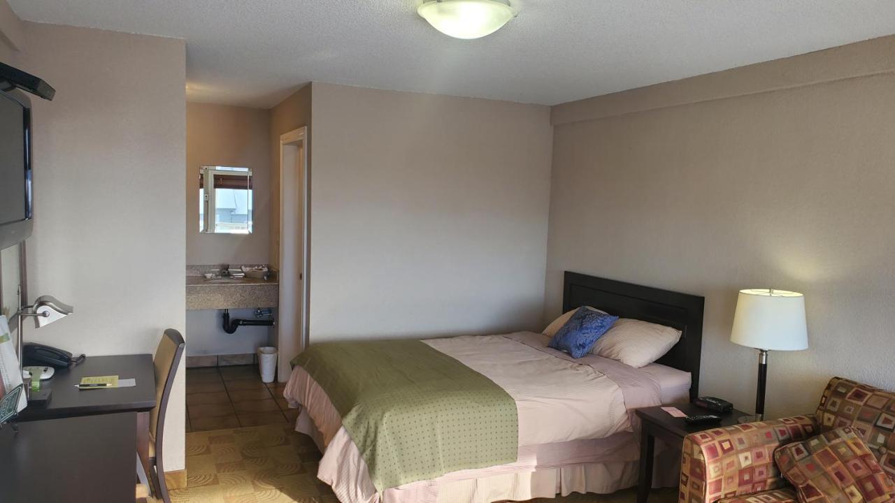 Shoreside Inn & Suites Wabamun Exterior foto