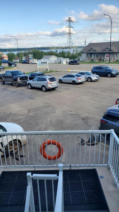 Shoreside Inn & Suites Wabamun Exterior foto