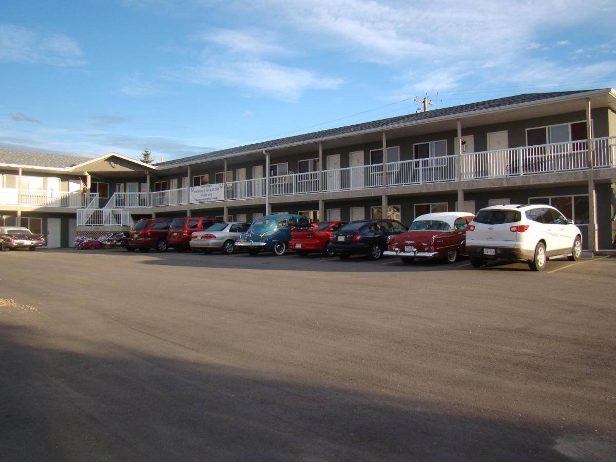 Shoreside Inn & Suites Wabamun Exterior foto